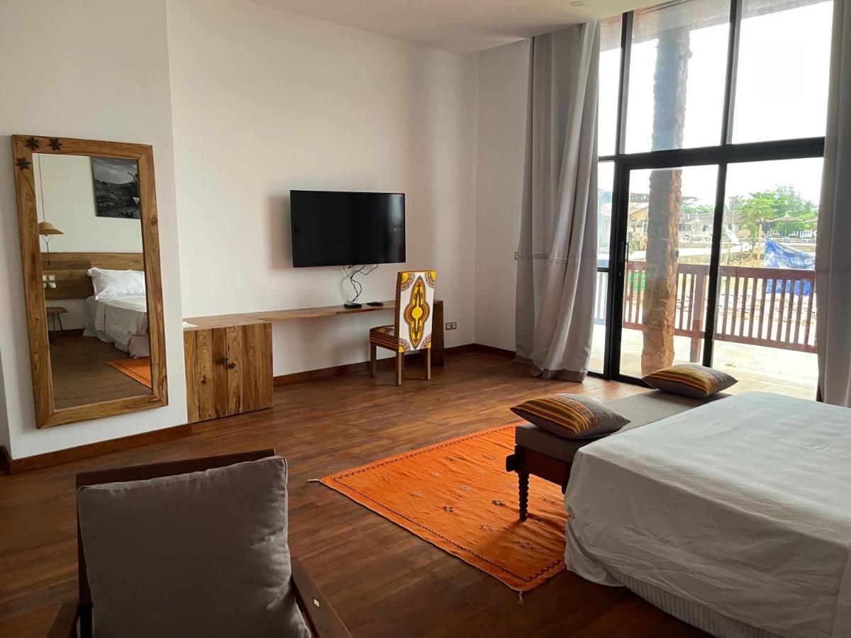 Marcelo Beach Club Ломе Экстерьер фото